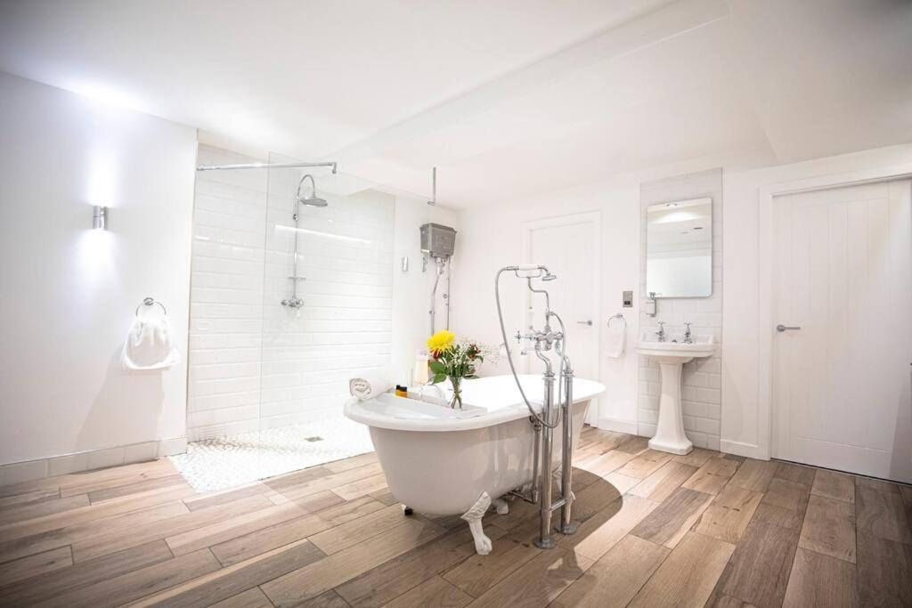 City Superhost: Luxury Deansgate Townhouse Манчестер Экстерьер фото