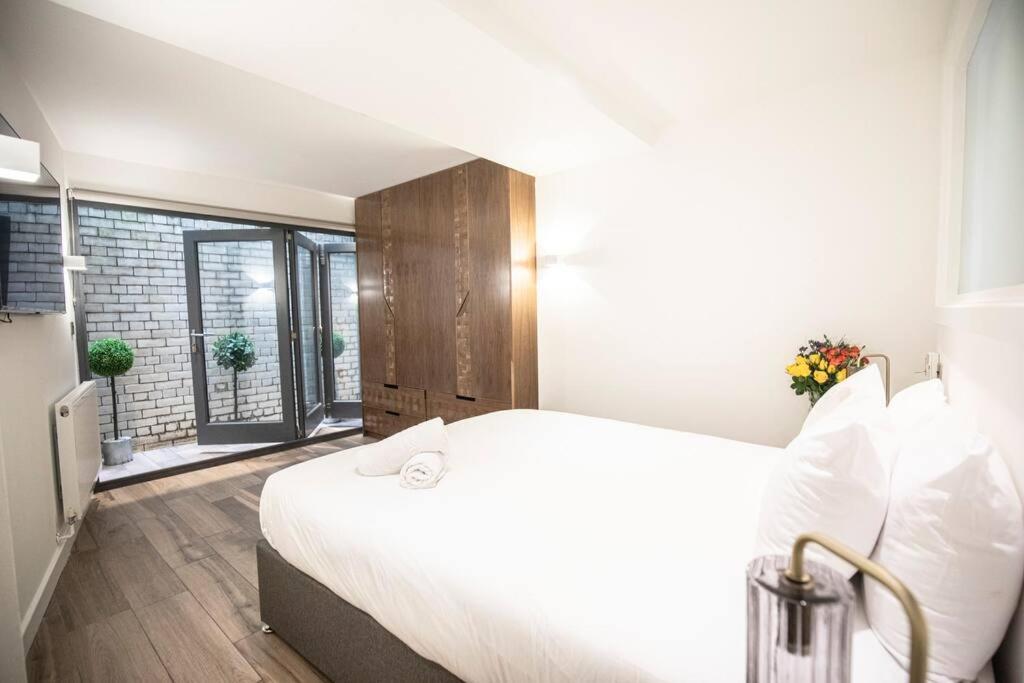 City Superhost: Luxury Deansgate Townhouse Манчестер Экстерьер фото