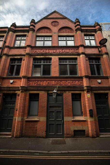 City Superhost: Luxury Deansgate Townhouse Манчестер Экстерьер фото