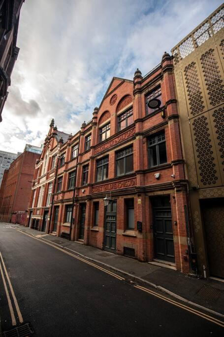 City Superhost: Luxury Deansgate Townhouse Манчестер Экстерьер фото