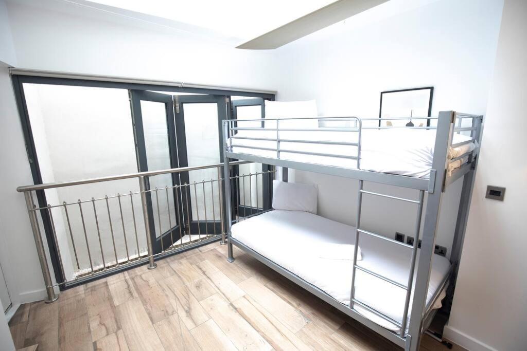 City Superhost: Luxury Deansgate Townhouse Манчестер Экстерьер фото